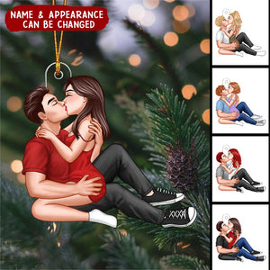 Kissing Couple - Personalized Ornament